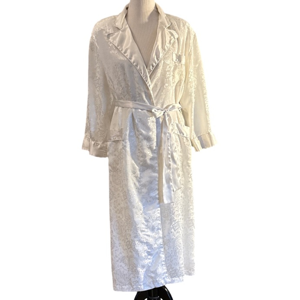 Vintage Elegant White/ Ivory Satin Robe size PS
